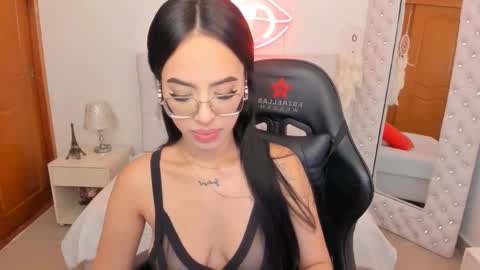    online show from February 12, 2025, 12:44 pm