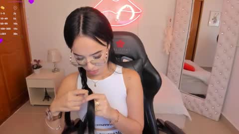    online show from March 5, 2025, 3:40 pm