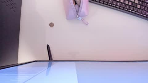    online show from November 3, 2025, 12:06 pm