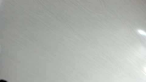 Mia online show from April 14, 2026, 2:17 am