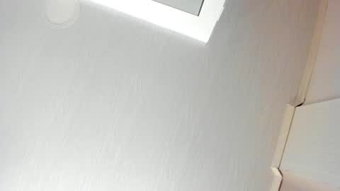 Mia online show from April 23, 2026, 2:35 am