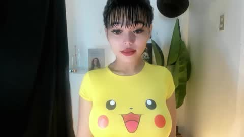 Snapshot of mia_lover9 chatting on May 13, 2026, 8:01 am M I A online show from May 13, 2026, 8:01 am
