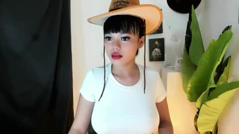 Snapshot of mia_lover9 chatting on June 7, 2026, 4:16 am M I A online show from June 7, 2026, 4:16 am