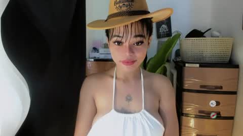 Snapshot of mia_lover9 chatting on July 21, 2026, 7:00 am M I A online show from July 21, 2026, 7:00 am