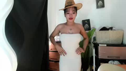 Snapshot of mia_lover9 chatting on July 22, 2026, 12:02 am M I A online show from July 22, 2026, 12:02 am