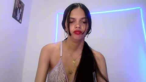 mia lucy 21 online show from September 30, 2025, 6:02 pm