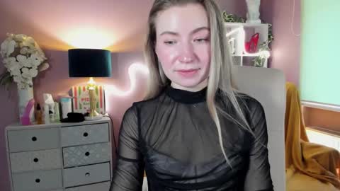 Mia online show from January 31, 2025, 10:42 am