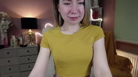 Mia online show from February 1, 2025, 7:57 am