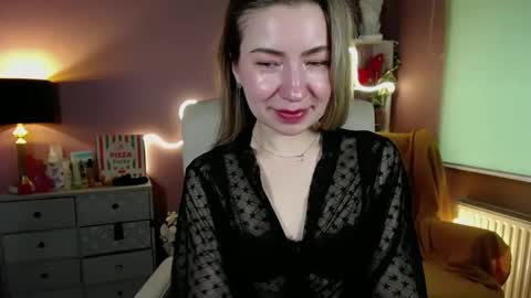 Mia online show from February 24, 2025, 10:59 am