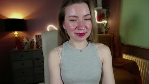 Mia online show from March 7, 2025, 10:45 am