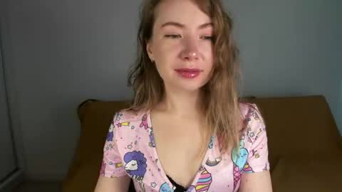 Snapshot of mia_luxx92 chatting on July 22, 2026, 6:27 am Mia online show from July 22, 2026, 6:27 am