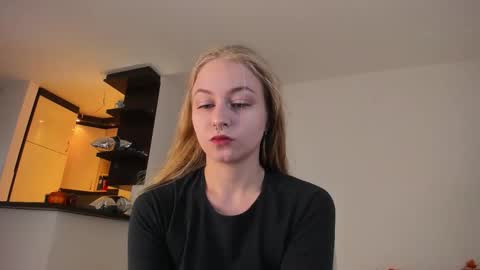 Mia here Appreciate your support online show from September 21, 2025, 10:50 am