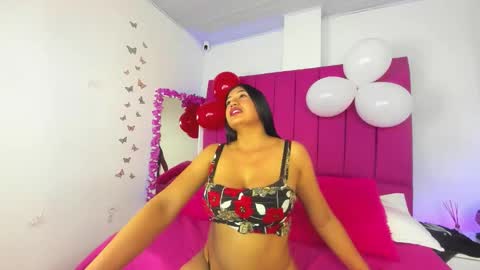 MiaMiller online show from February 15, 2026, 7:21 pm