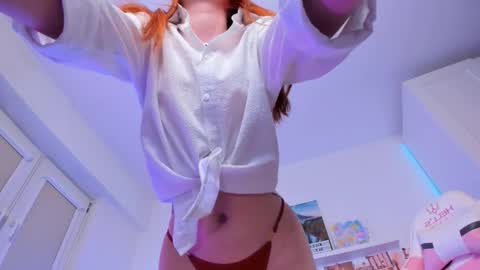 Mia online show from March 22, 2026, 2:26 am