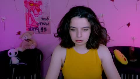 Snapshot of mia_mooon_ chatting on June 2, 2026, 8:16 am mia_mooon_ online show from June 2, 2026, 8:16 am