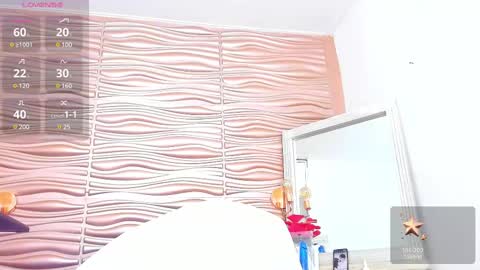 Snapshot of mia_pineda chatting on March 8, 2025, 11:07 pm Mariana online show from March 8, 2025, 11:07 pm