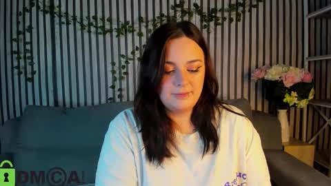 Mia online show from October 27, 2025, 1:09 am