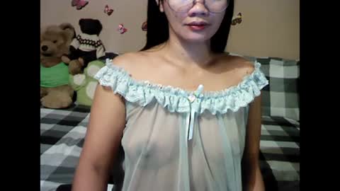 mia_rein online show from January 29, 2025, 7:36 am