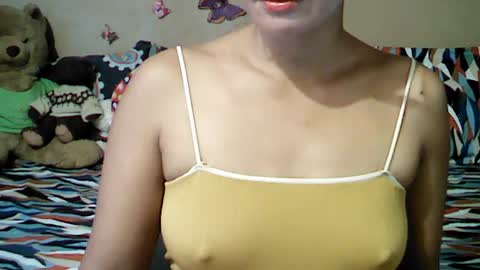 Snapshot of mia_rein chatting on June 22, 2026, 2:02 am mia_rein online show from June 22, 2026, 2:02 am