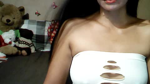 Snapshot of mia_rein chatting on July 26, 2026, 2:46 pm mia_rein online show from July 26, 2026, 2:46 pm