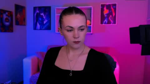 mia online show from April 25, 2026, 9:12 am