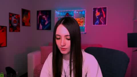 mia online show from April 27, 2026, 12:14 pm