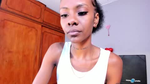 Mia online show from February 28, 2025, 2:31 pm