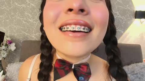 Mia Roux online show from February 23, 2025, 1:57 am