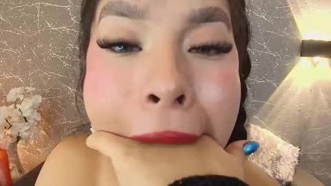 Mia Roux online show from March 8, 2025, 1:06 am