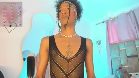 Snapshot of mia_royal chatting on May 30, 2026, 6:38 pm mia_royal online show from May 30, 2026, 6:38 pm