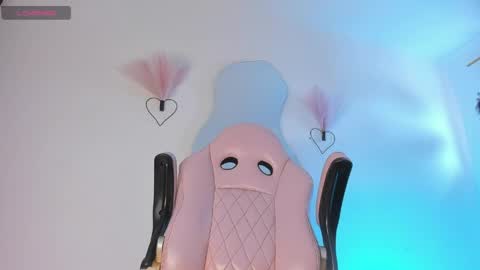 Snapshot of mia_royal chatting on May 31, 2026, 6:09 pm mia_royal online show from May 31, 2026, 6:09 pm