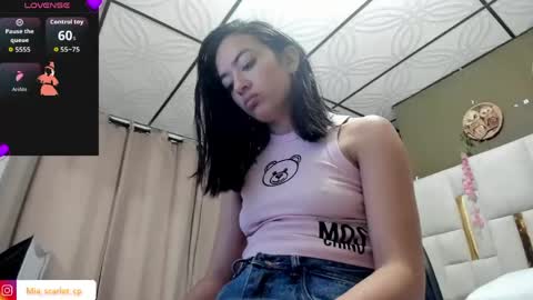 MIA HOT online show from April 25, 2026, 12:08 pm