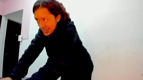 Mia . online show from January 6, 2026, 11:47 am