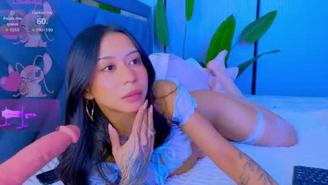 Mia online show from April 13, 2026, 9:48 am