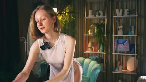 Snapshot of mia_vebes chatting on June 13, 2026, 6:17 pm Mia online show from June 13, 2026, 6:17 pm