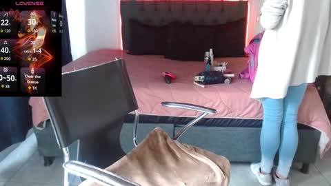 MIA  online show from October 22, 2025, 3:12 pm