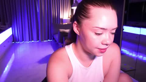 VixenMia online show from September 30, 2025, 2:27 am