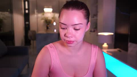 VixenMia online show from October 21, 2025, 2:56 am