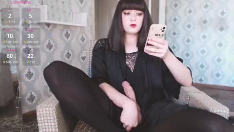 mia_wallase online show from February 28, 2025, 11:36 am