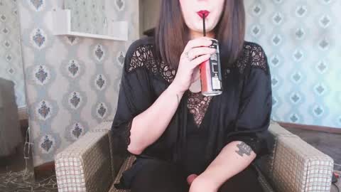 Snapshot of mia_wallase chatting on May 15, 2026, 4:19 am mia_wallase online show from May 15, 2026, 4:19 am
