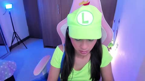 Snapshot of miaa_06 chatting on November 1, 2025, 1:18 am mia nicolle online show from November 1, 2025, 1:18 am