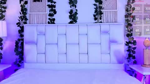 Mia online show from February 1, 2026, 11:42 am