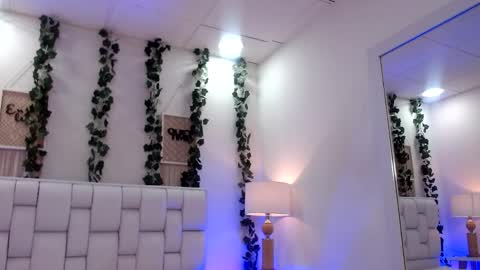 Snapshot of miaa_gh1 chatting on June 7, 2026, 12:09 pm Mia online show from June 7, 2026, 12:09 pm
