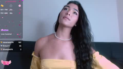 Snapshot of miaa_heart chatting on January 23, 2025, 5:31 pm Mia online show from January 23, 2025, 5:31 pm