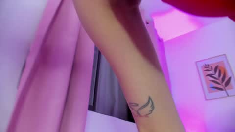 Snapshot of miaa_lunna chatting on May 9, 2026, 11:59 am Mia online show from May 9, 2026, 11:59 am