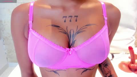 Miaa  online show from February 4, 2025, 7:11 pm