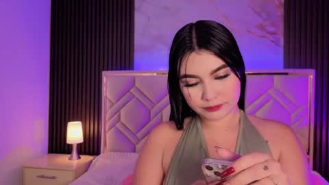 Miaa Farrel online show from April 9, 2026, 7:08 pm