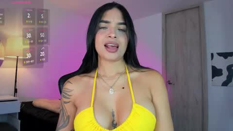 Mia online show from September 27, 2025, 6:57 pm