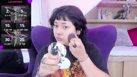 Mia online show from January 6, 2026, 12:20 pm