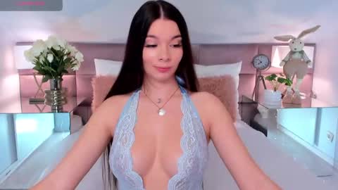 Snapshot of miaamuse chatting on April 28, 2026, 7:30 pm Mia online show from April 28, 2026, 7:30 pm